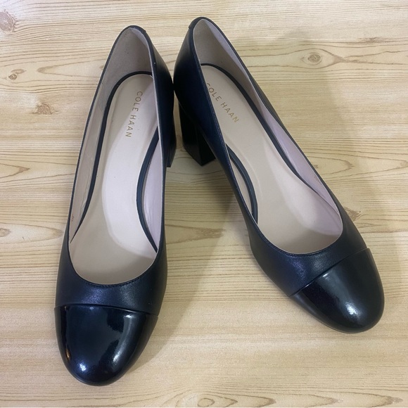Cole Han Black Leather Block Heel Round Toe Pumps Women’s Shoes 7.5 B main image 4